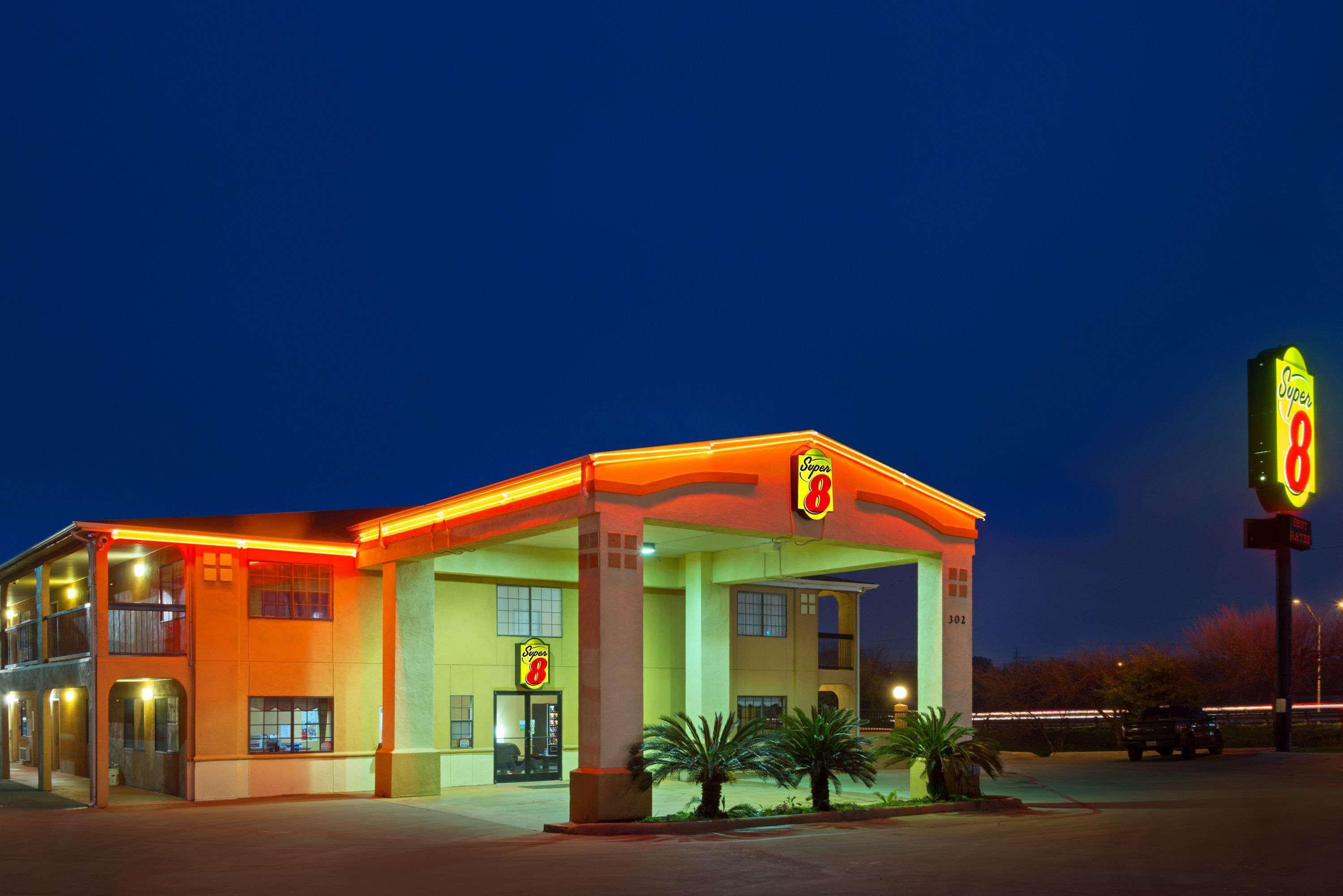 Super 8 By Wyndham San Antonio/Riverwalk Area Zewnętrze zdjęcie