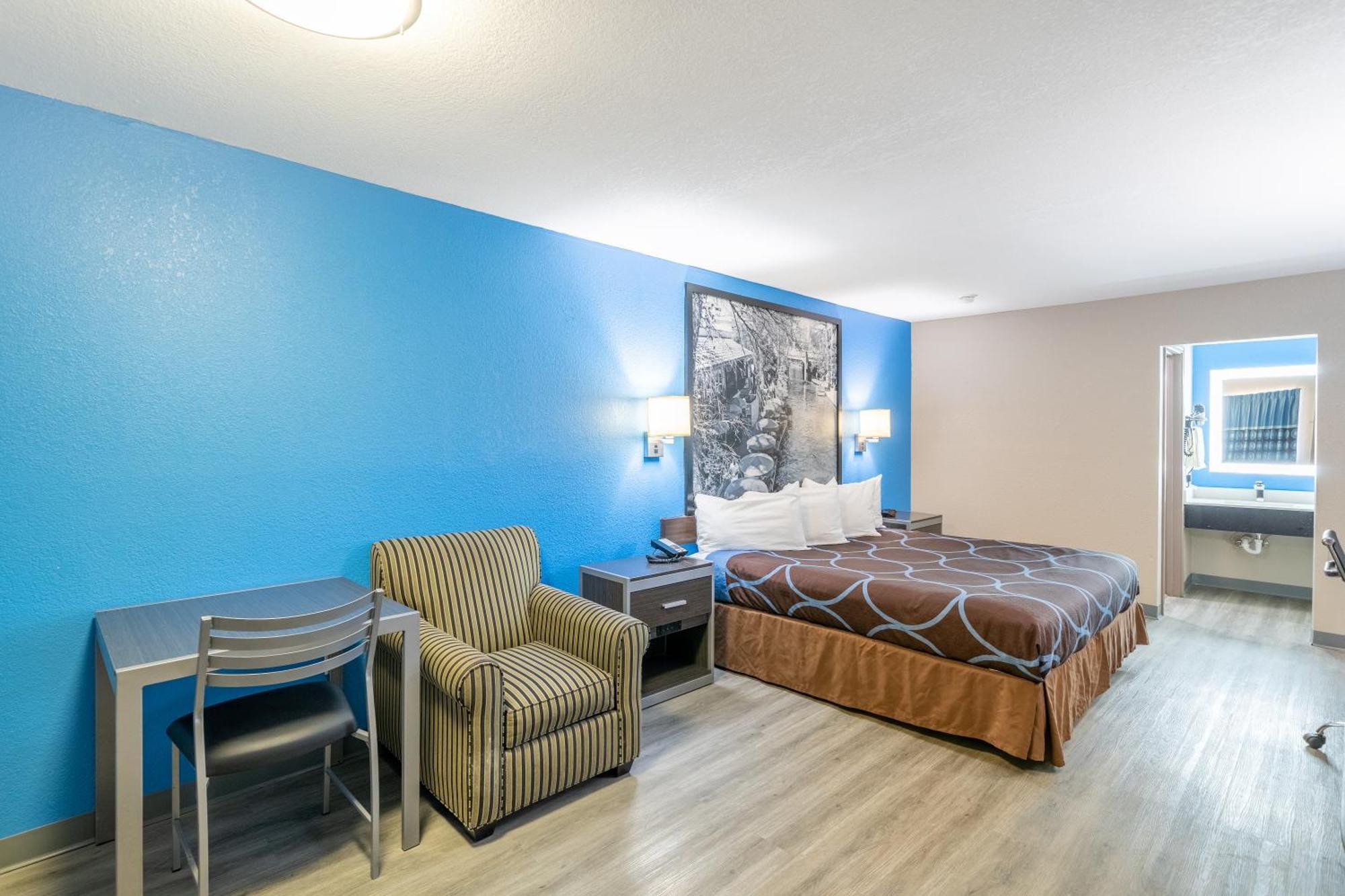 Super 8 By Wyndham San Antonio/Riverwalk Area Zewnętrze zdjęcie